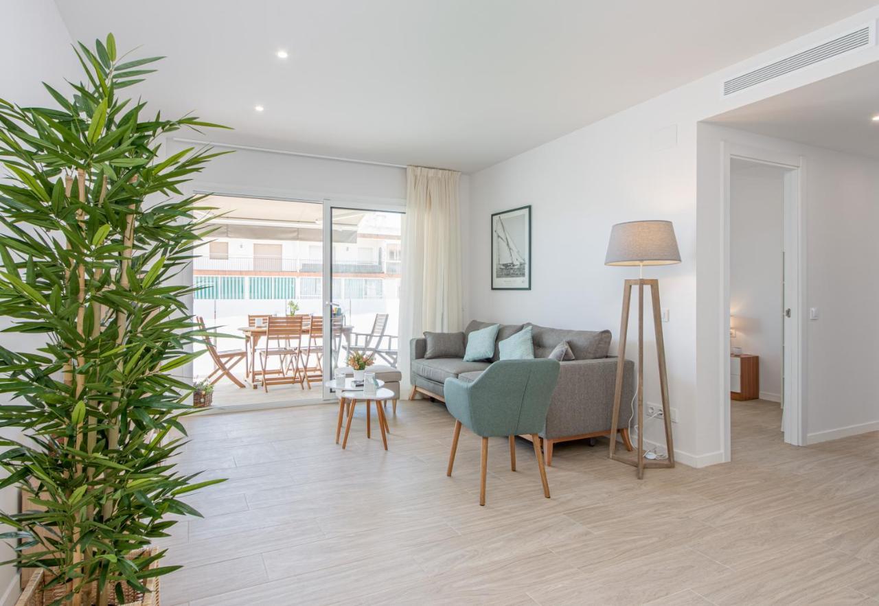 M A R I V E N T Suite With Bathroom And Terrace 50 M2 Roses Exterior photo