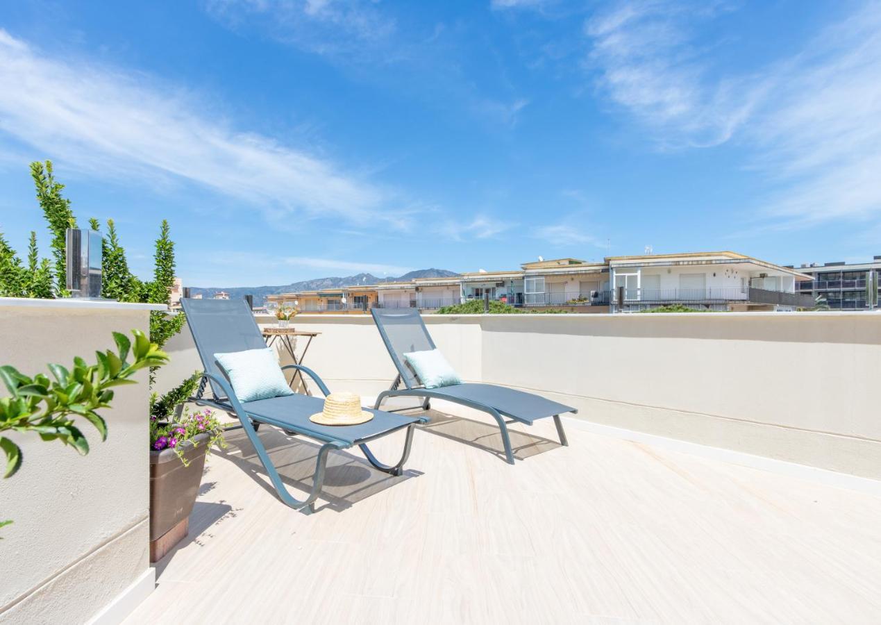 M A R I V E N T Suite With Bathroom And Terrace 50 M2 Roses Exterior photo