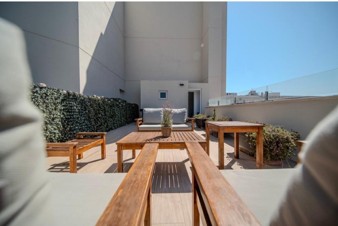 M A R I V E N T Suite With Bathroom And Terrace 50 M2 Roses Exterior photo